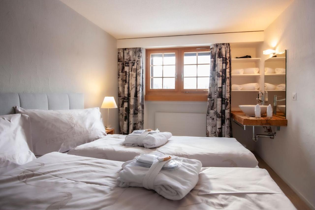Hotel Ustria Parlatsch Trin Exterior photo
