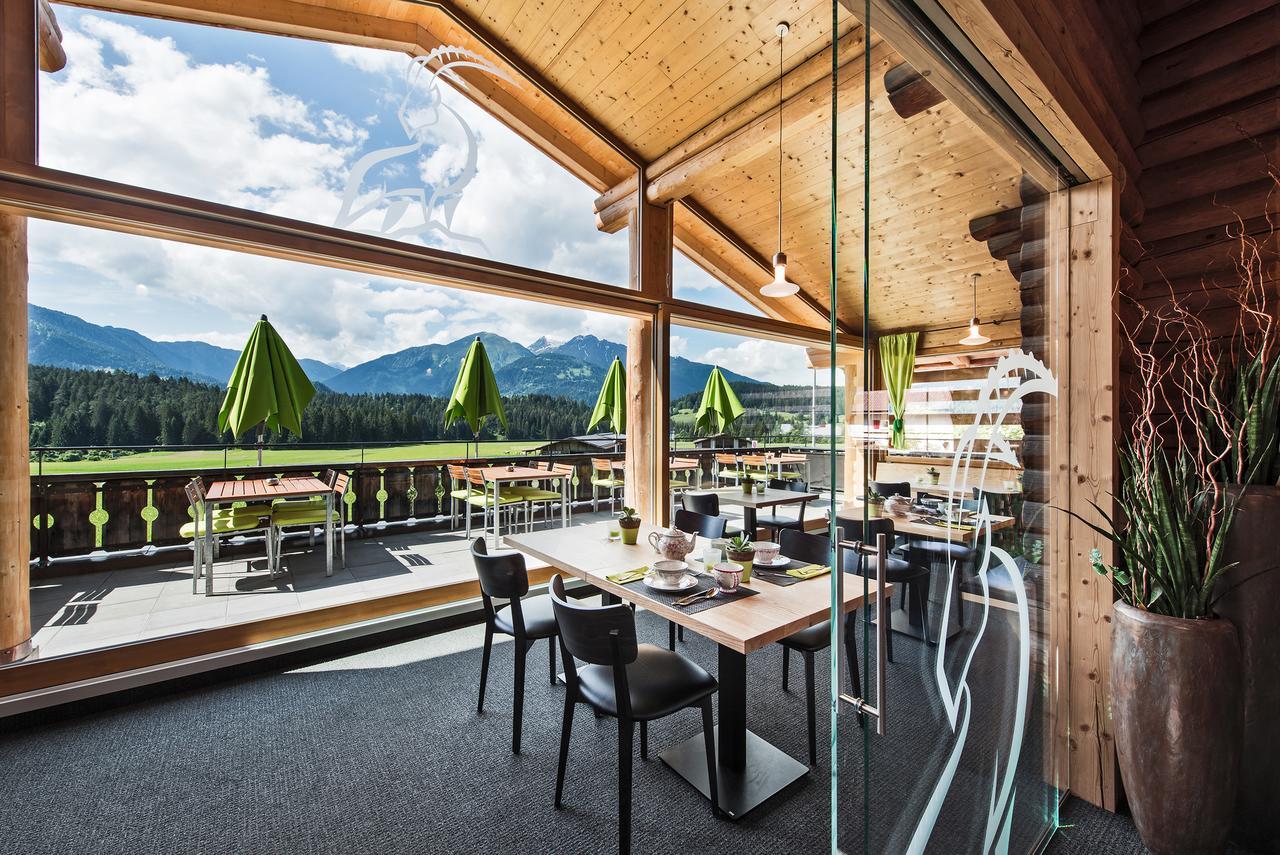 Hotel Ustria Parlatsch Trin Exterior photo