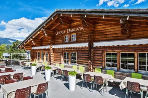 Hotel Ustria Parlatsch Trin Exterior photo